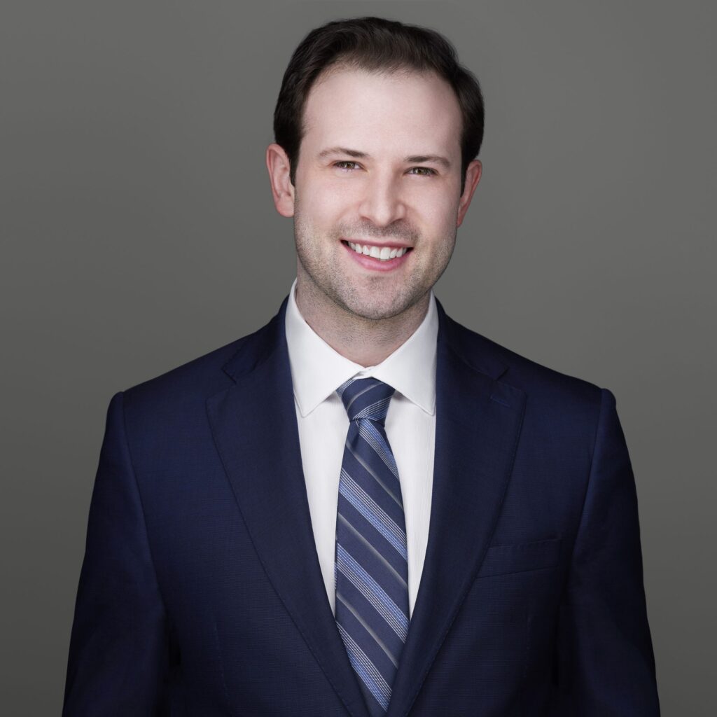 Owen Nicholson headshot (1)